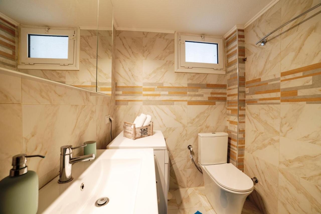 Porto Ofrynio Central Deluxe Golden Apartment Ofrínion Eksteriør billede