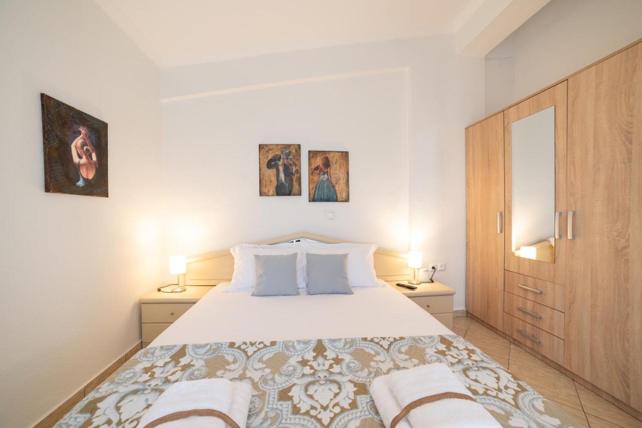 Porto Ofrynio Central Deluxe Golden Apartment Ofrínion Eksteriør billede