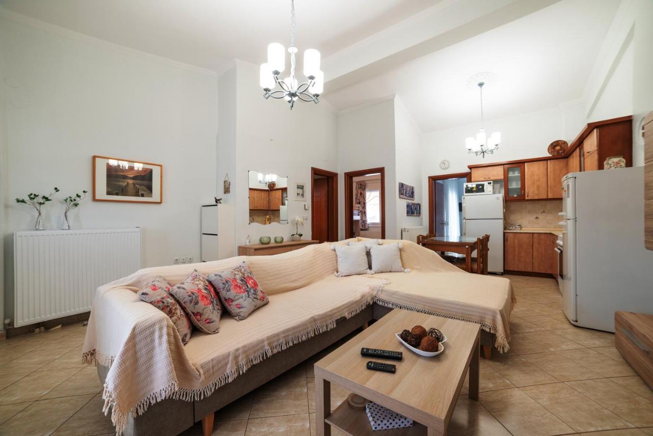Porto Ofrynio Central Deluxe Golden Apartment Ofrínion Eksteriør billede